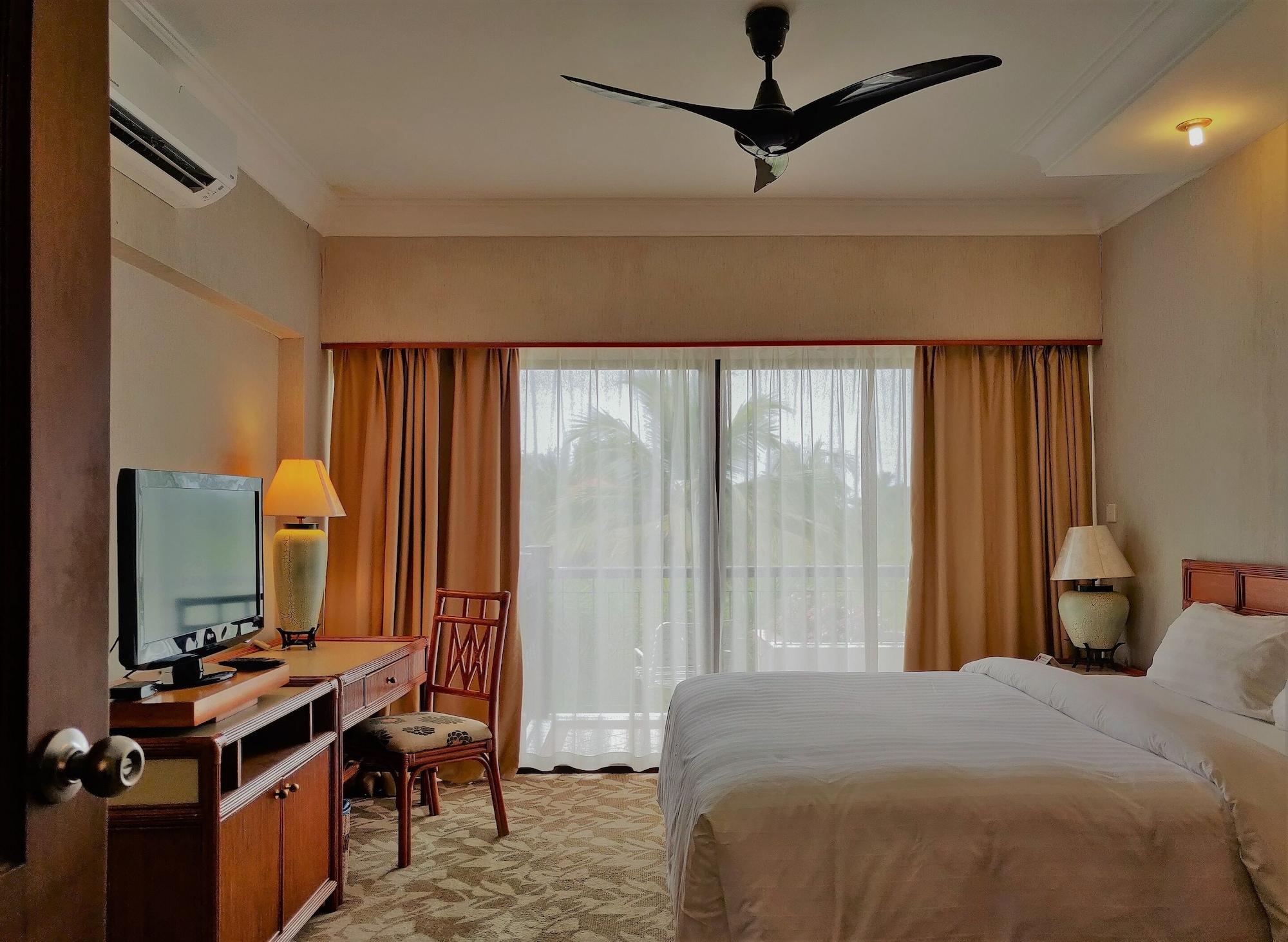 Tiara Labuan Hotel Ngoại thất bức ảnh