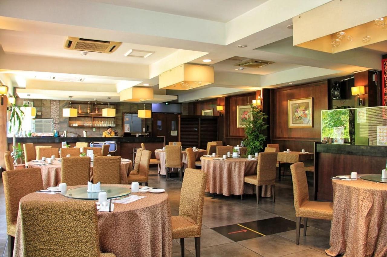 Tiara Labuan Hotel Ngoại thất bức ảnh