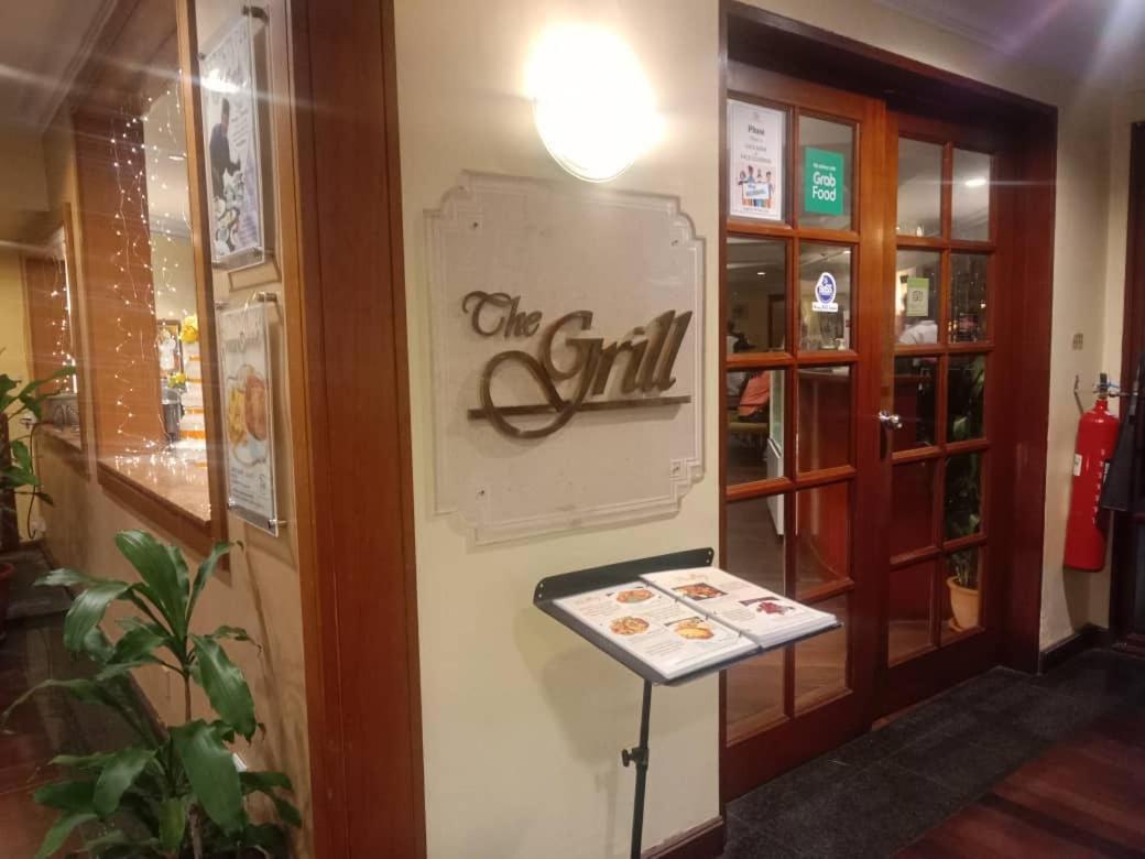 Tiara Labuan Hotel Ngoại thất bức ảnh